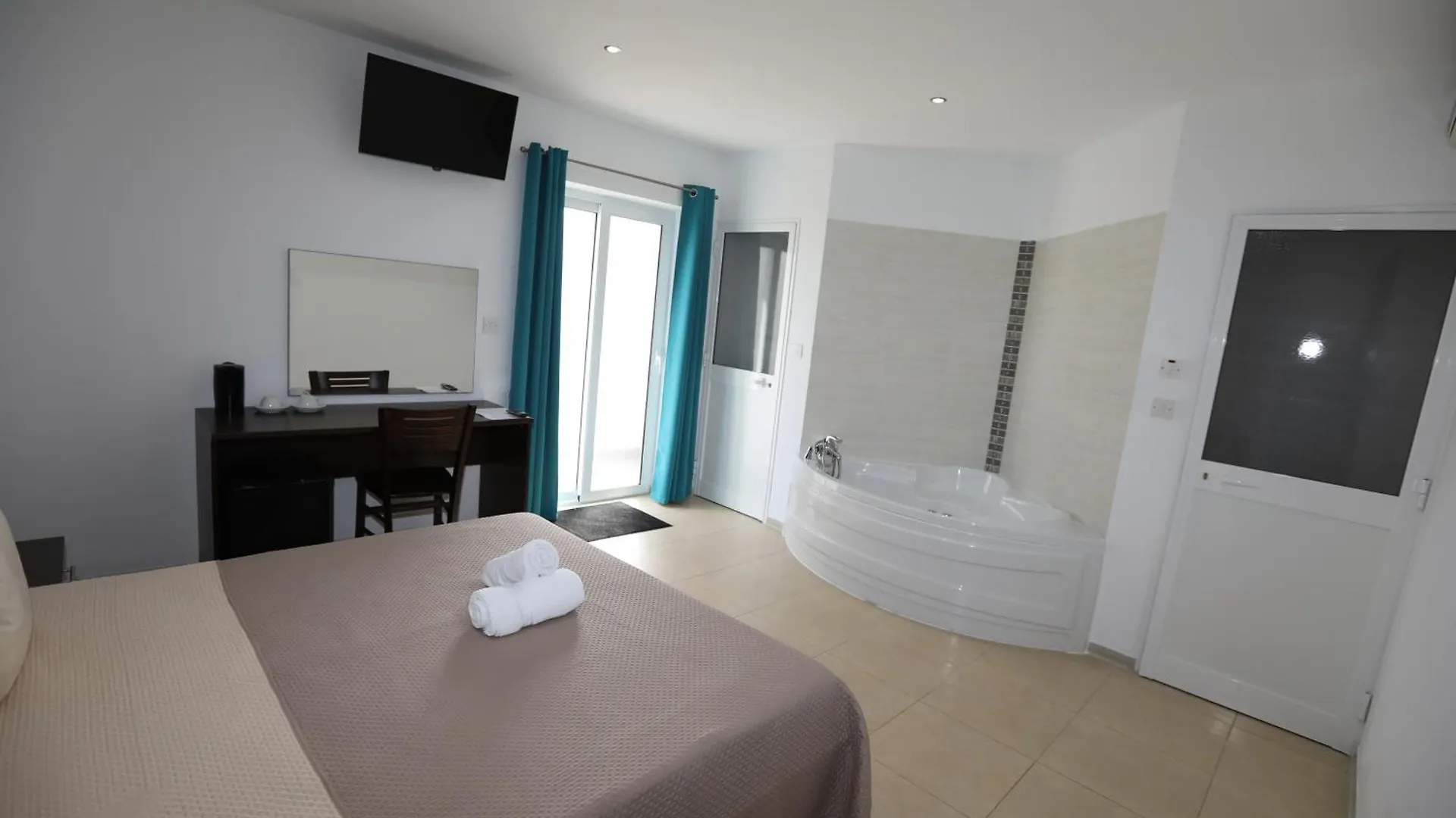 Magnolia Guesthouse St Julians San Giuliano Malta
